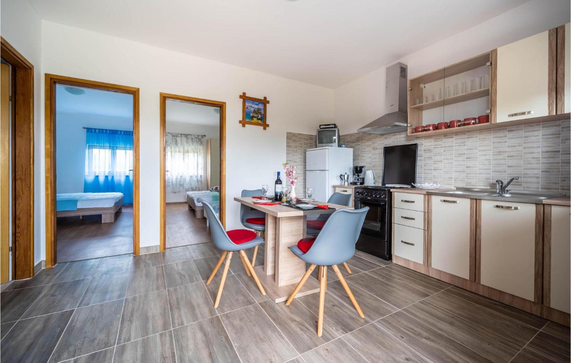 Amazing Apartment In Krnica With Kitchen Dış mekan fotoğraf