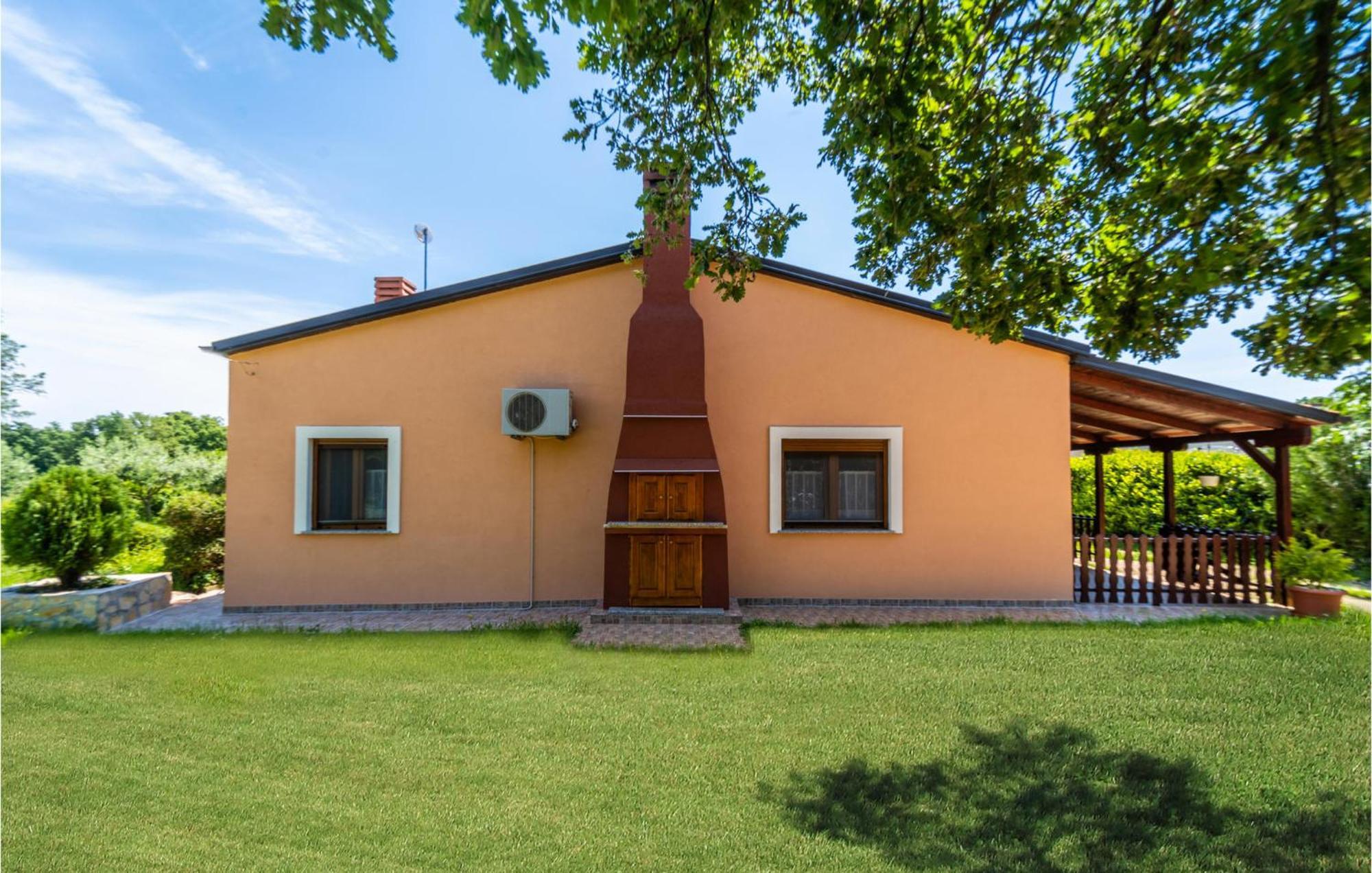 Amazing Apartment In Krnica With Kitchen Dış mekan fotoğraf